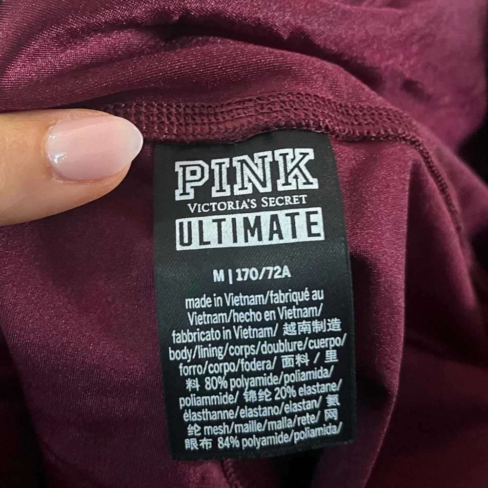 NWOT VS PINK Ultimate High Waist Foil Shine Leggings in Ruby with Mesh M